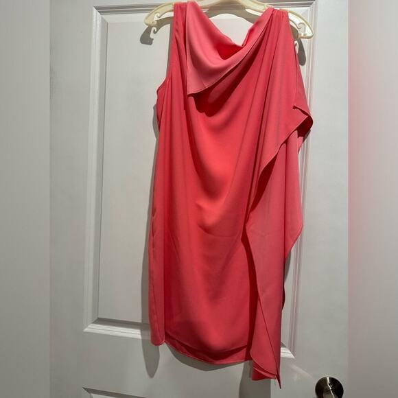 ✨ Trina Turk ✨ Ellyson Asymmetrical Neckline Side Ruffle Shift Dress - Picture 3 of 4